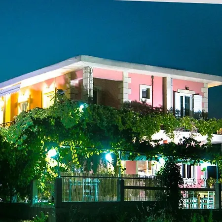 Babi'S Villa - Garden Apartment Lixouri Exterior photo
